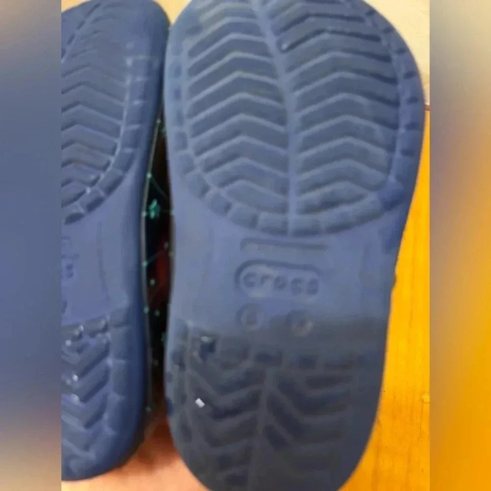 Crocs rocket C 6/7-great condition